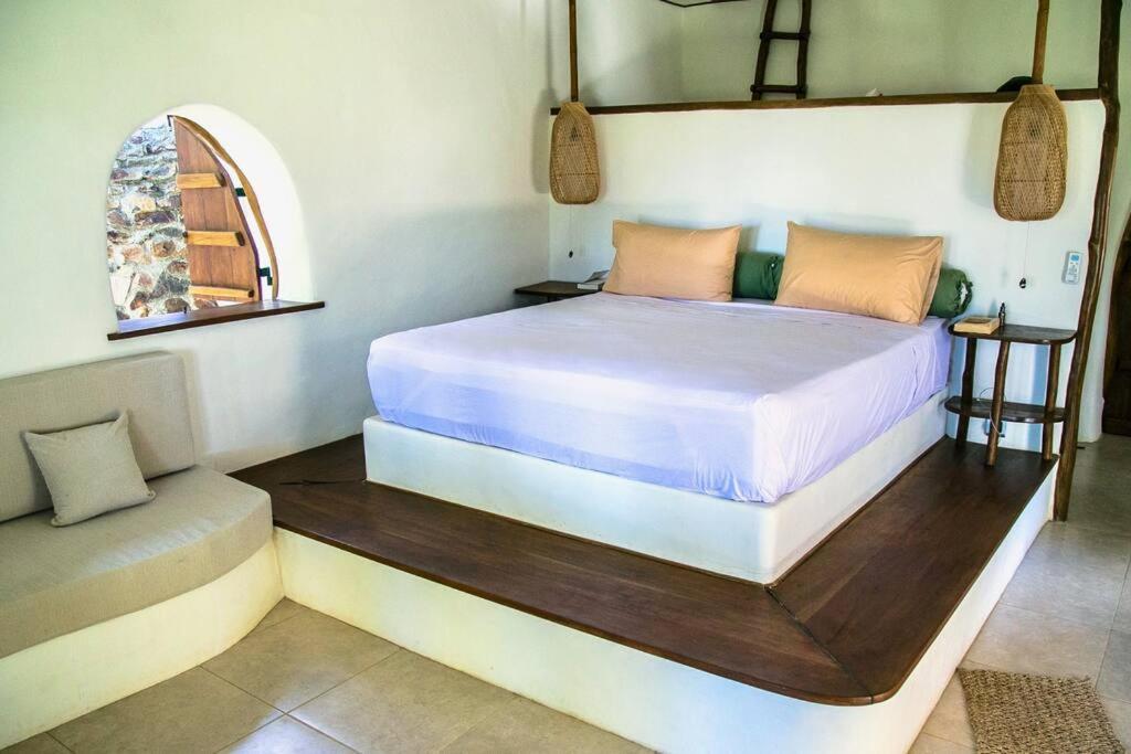 Beach-Front Sumbawa Surf House Lemonga Εξωτερικό φωτογραφία