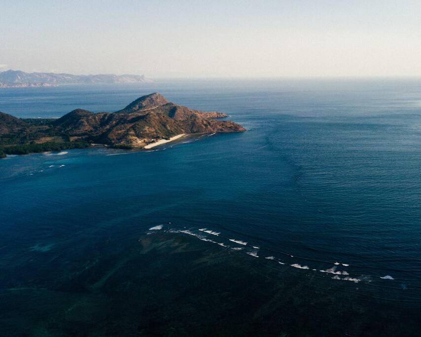 Beach-Front Sumbawa Surf House Lemonga Εξωτερικό φωτογραφία