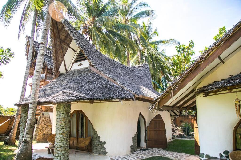 Beach-Front Sumbawa Surf House Lemonga Εξωτερικό φωτογραφία