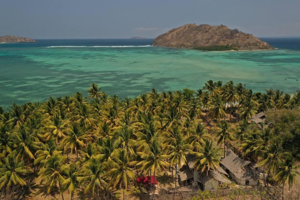 Beach-Front Sumbawa Surf House Lemonga Εξωτερικό φωτογραφία