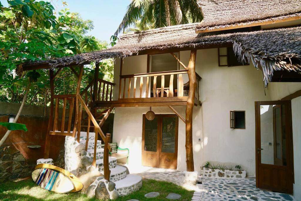 Beach-Front Sumbawa Surf House Lemonga Εξωτερικό φωτογραφία